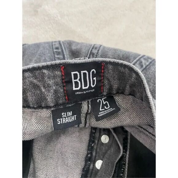 BDG Urban Outfitters High Waisted Slim Straight Jean Distressed in Washed Black. - Picture 12 of 13